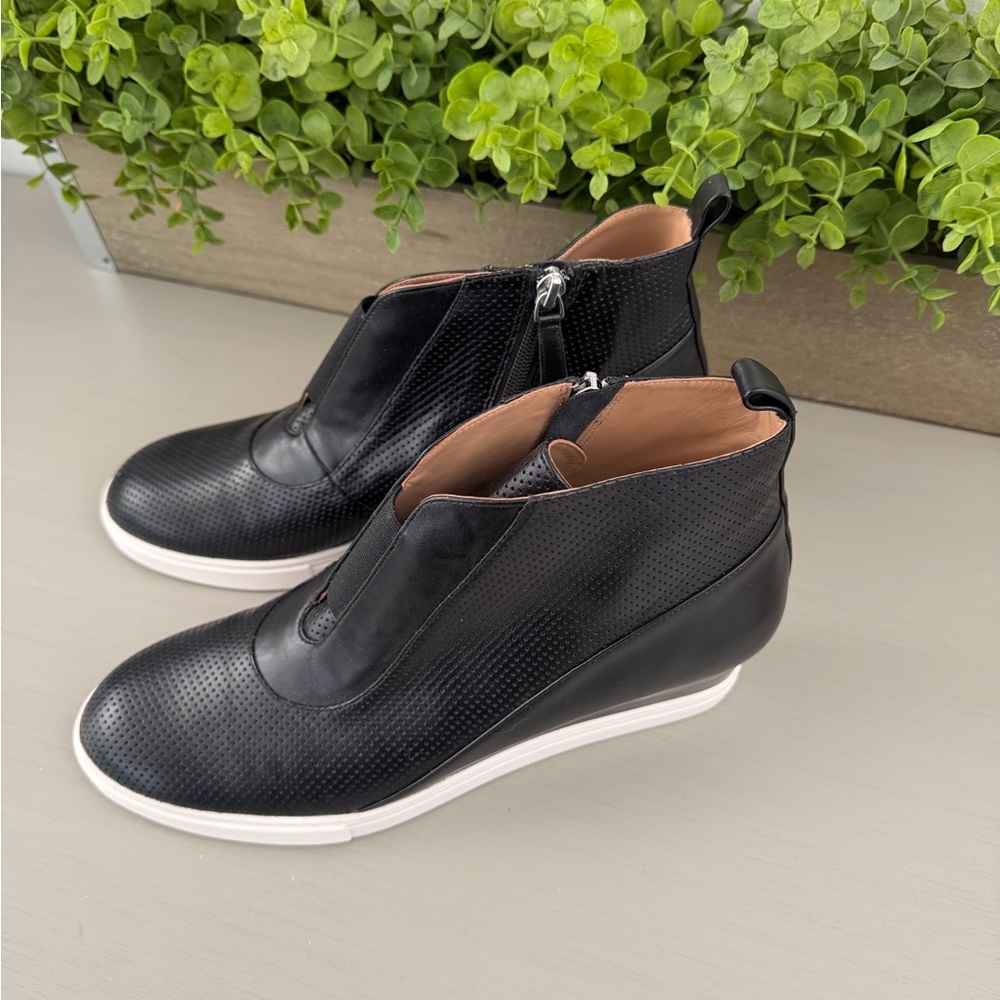 Linea Paolo Sneakers